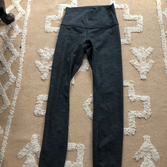 Heathered grey wunder under lululemon leggings - Picture 2 of 8